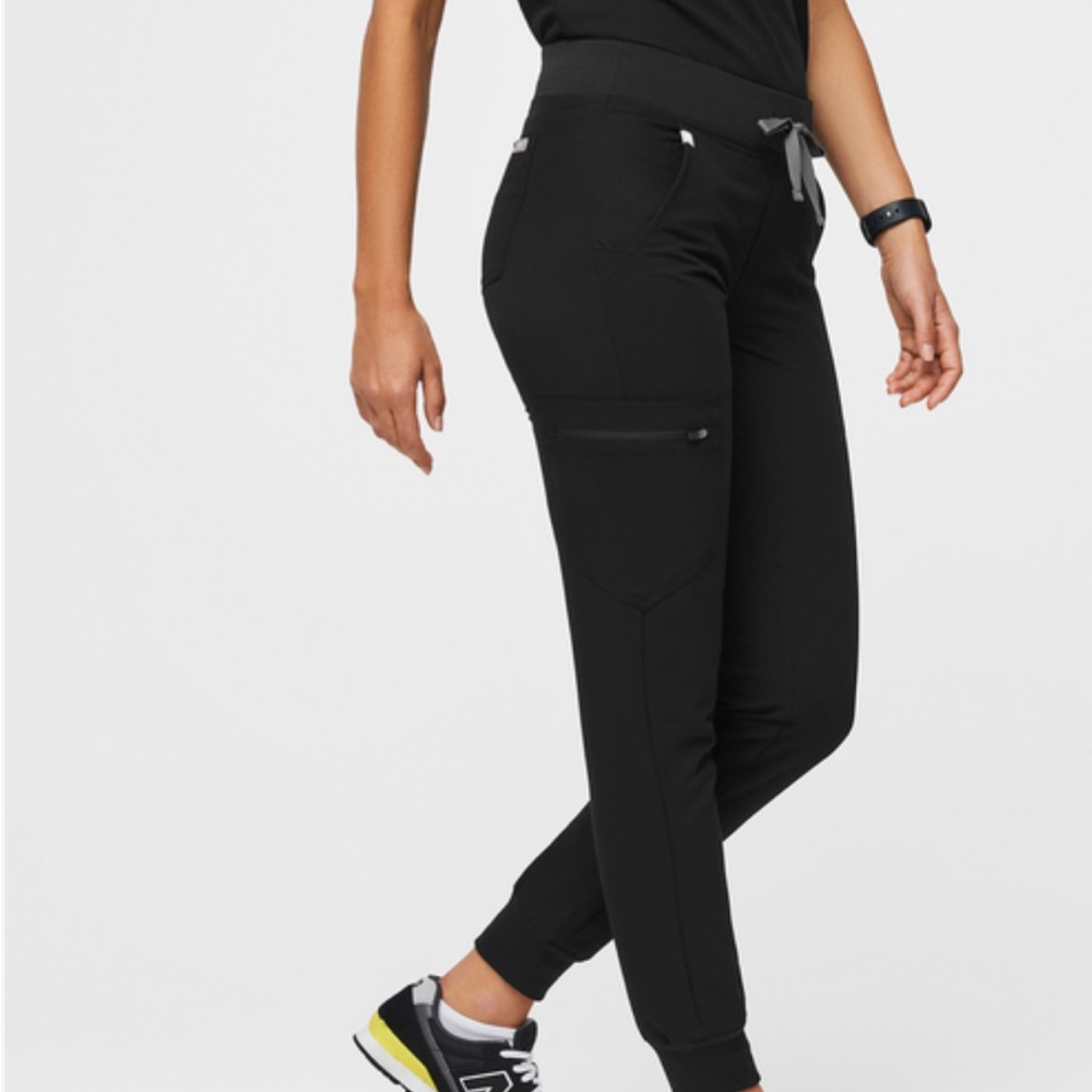 Black figs Jogger scrub pants